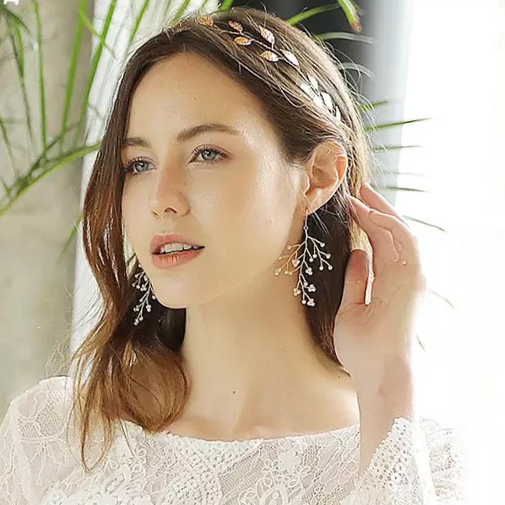 Delicate Gold and Pearl Bridal Dangle Earrings - Picture 4 of 16